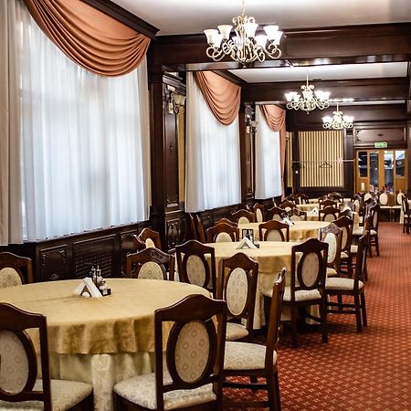 Hotel Rebis 브러일라 외부 사진