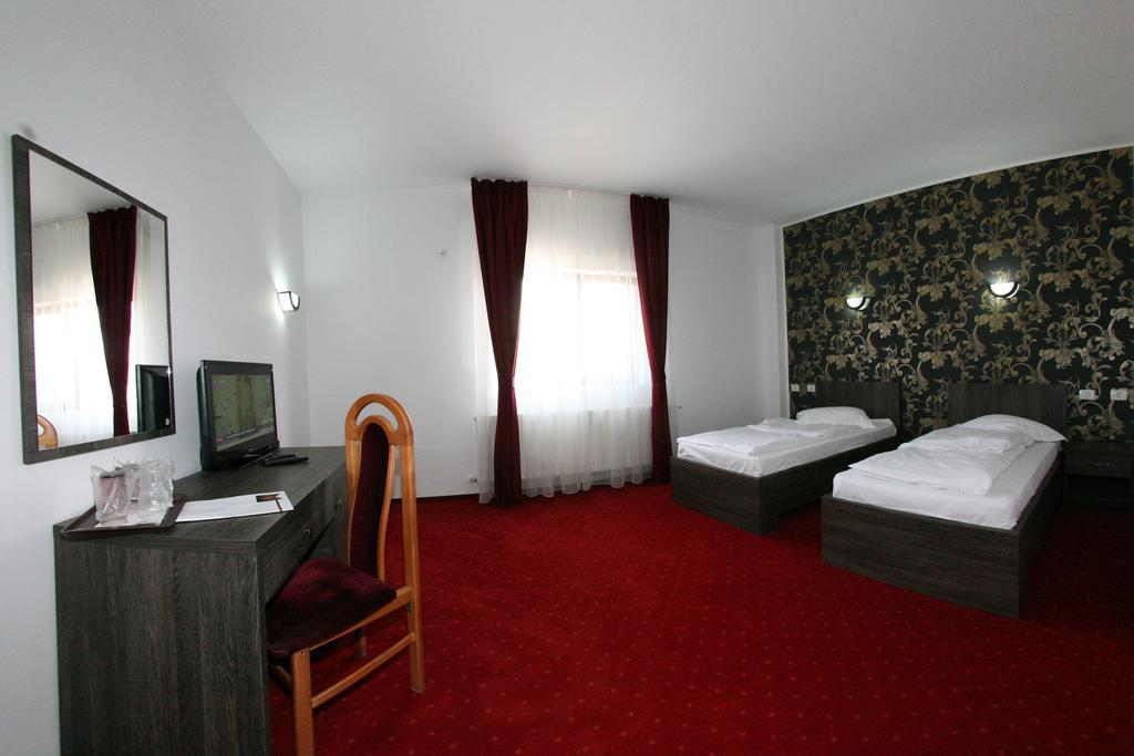 Hotel Rebis 브러일라 객실 사진