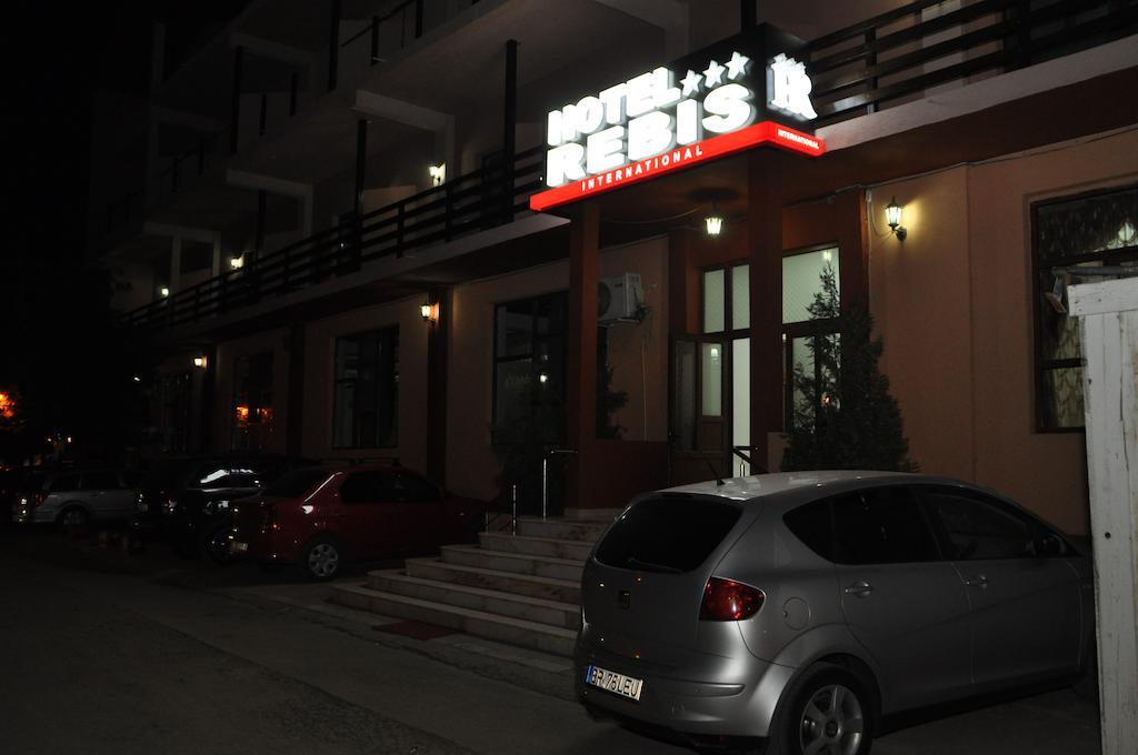 Hotel Rebis 브러일라 외부 사진